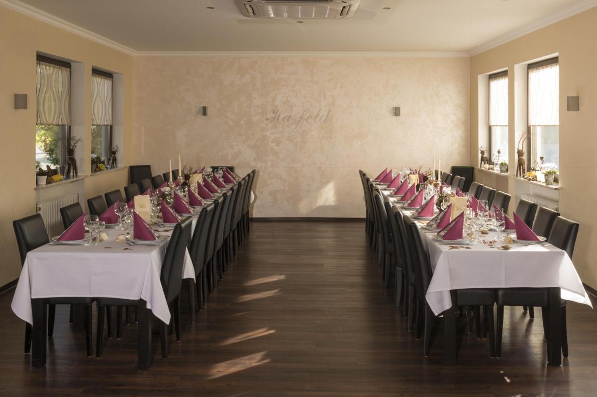 Hotel Restaurant Häsfeld Überherrn Exterior foto
