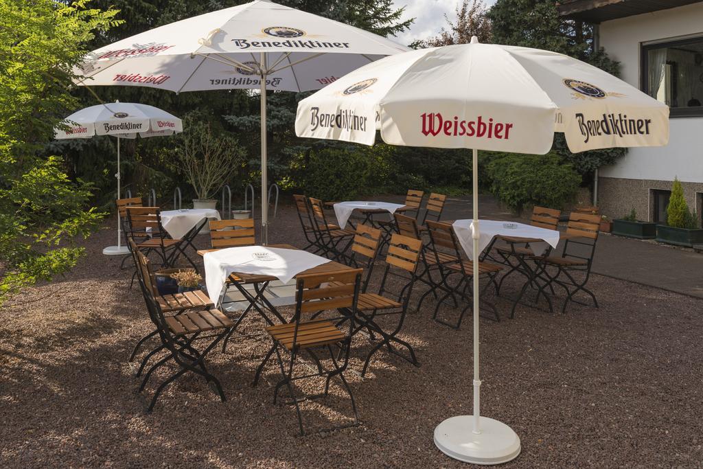 Hotel Restaurant Häsfeld Überherrn Exterior foto